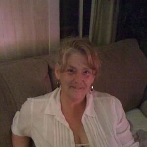 Meet your Posher, Eva